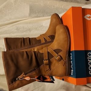 Light Brown Boot.  Sz 8